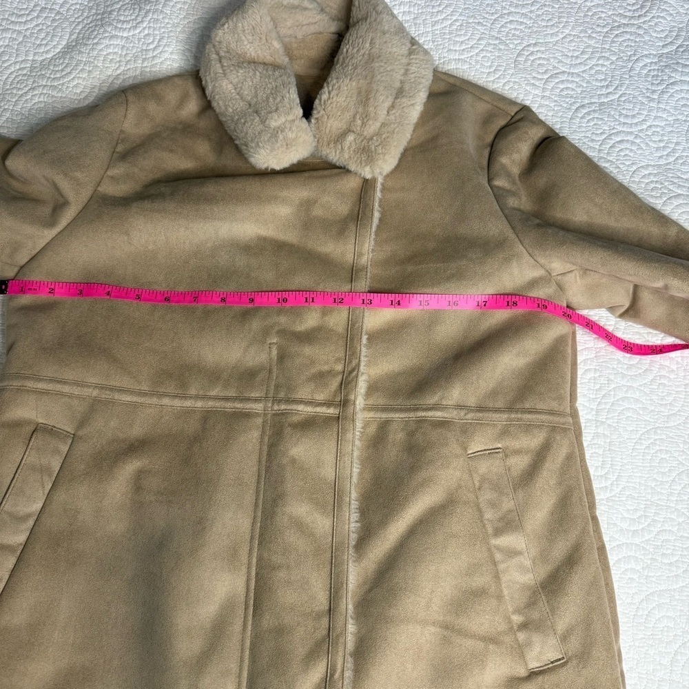 Tan Teddy Jacket with Plush Texture and Classic Collar - Picture 9 of 13